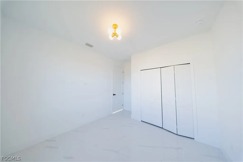 9035 E Broad Circle Labelle FL 33935