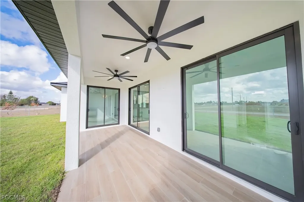 9035 E Broad Circle Labelle FL 33935