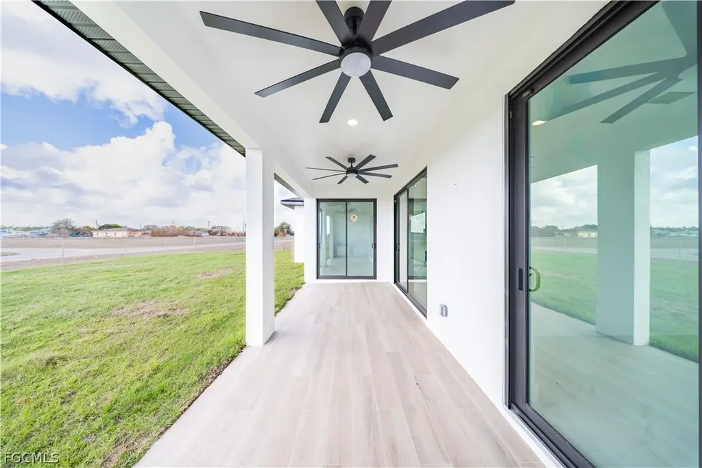 9035 E Broad Circle Labelle FL 33935