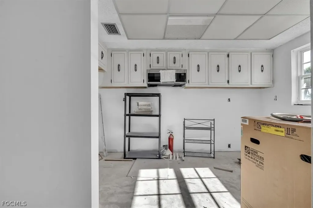 7043 New Post Drive North Fort Myers FL 33917