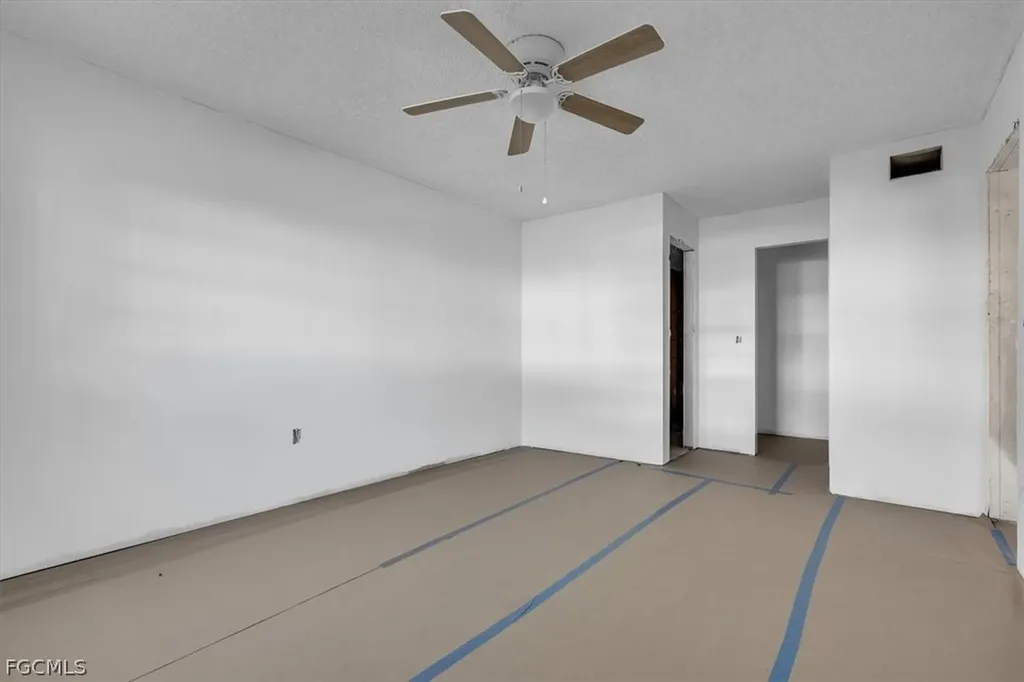 7043 New Post Drive North Fort Myers FL 33917