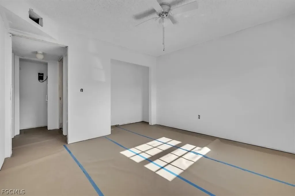 7043 New Post Drive North Fort Myers FL 33917