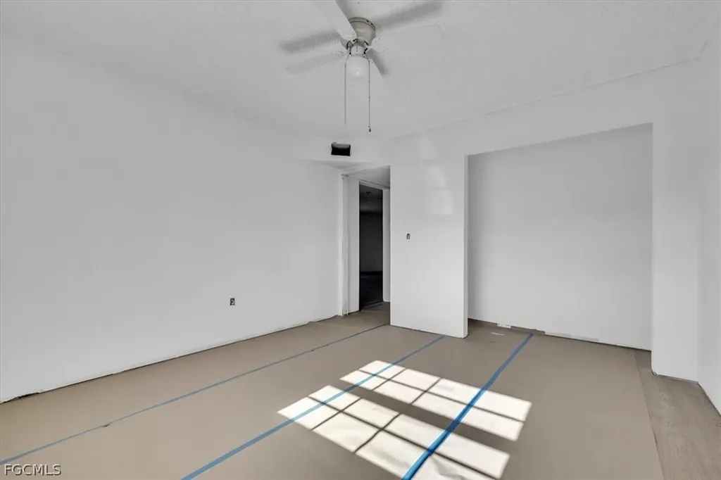 7043 New Post Drive North Fort Myers FL 33917