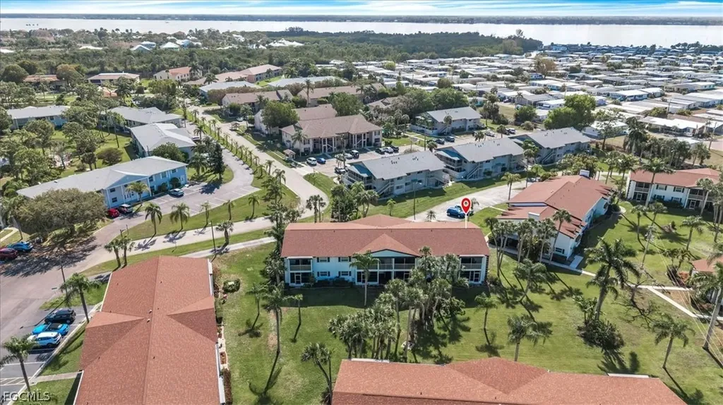 7043 New Post Drive North Fort Myers FL 33917