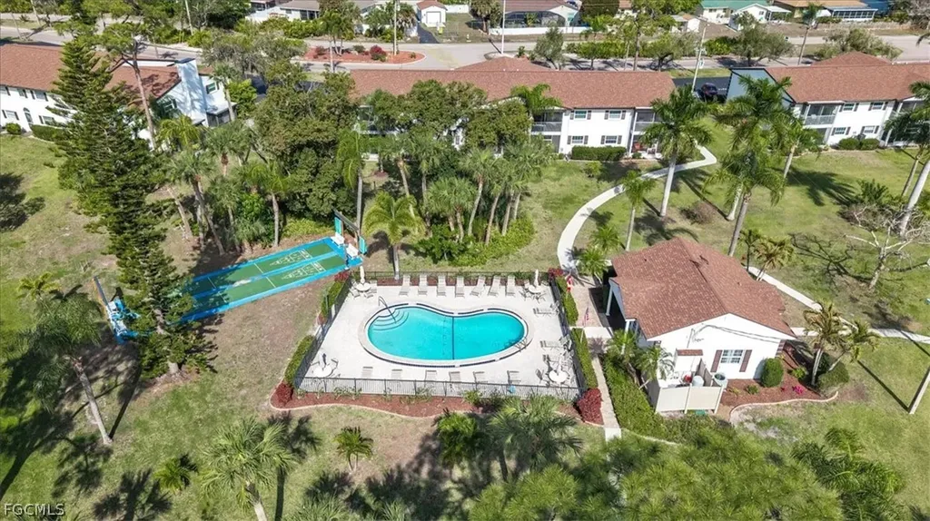 7043 New Post Drive North Fort Myers FL 33917