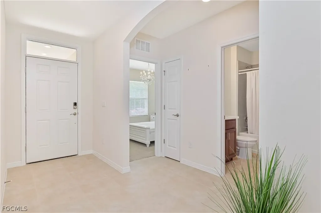 1009 Jacaranda Parkway E Cape Coral FL 33909