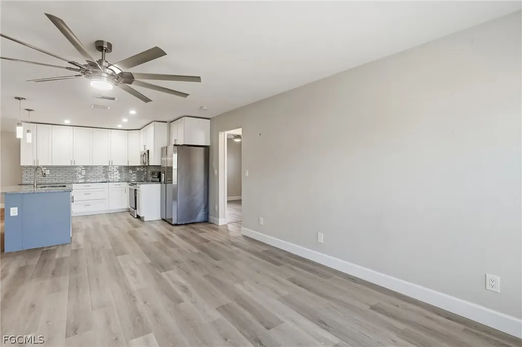 1206 SW 8th Street Cape Coral FL 33991