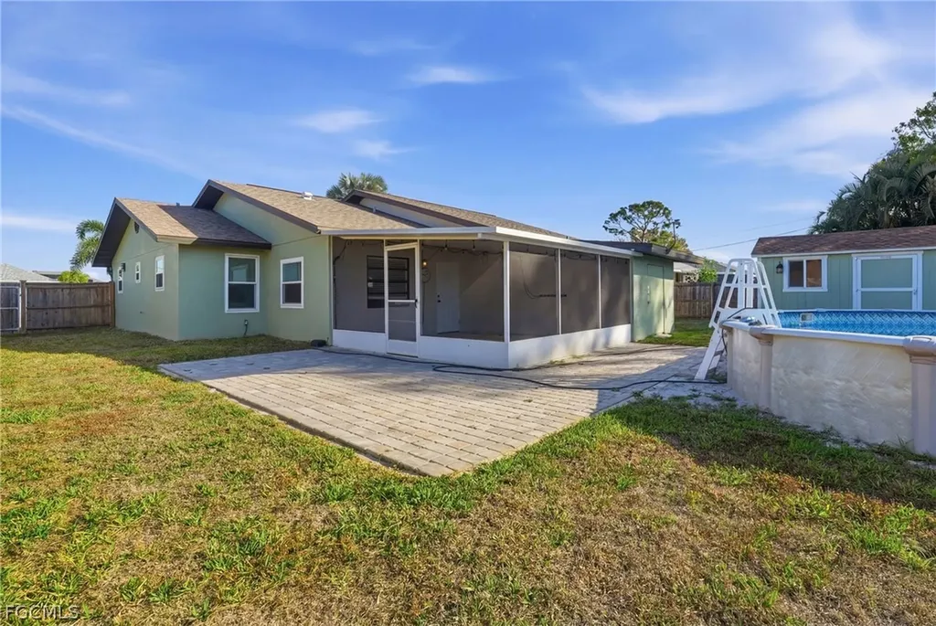 1206 SW 8th Street Cape Coral FL 33991