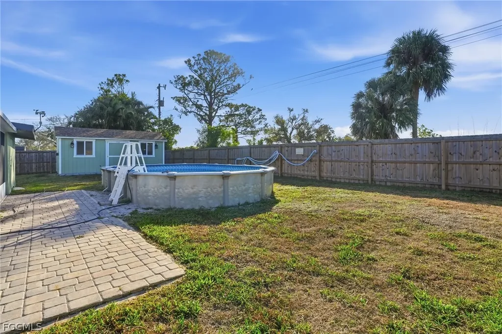 1206 SW 8th Street Cape Coral FL 33991