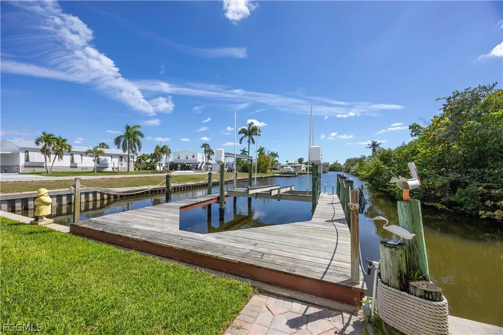 17520 Azalea Lane Fort Myers Beach FL 33931