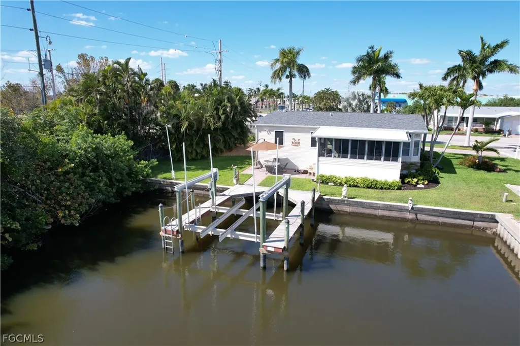 17520 Azalea Lane Fort Myers Beach FL 33931