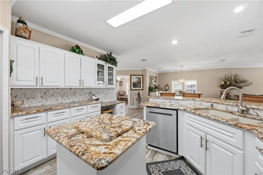 17520 Azalea Lane Fort Myers Beach FL 33931
