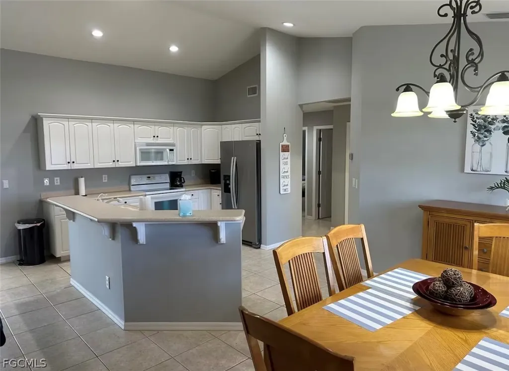 1804 NW 20th Place Cape Coral FL 33993