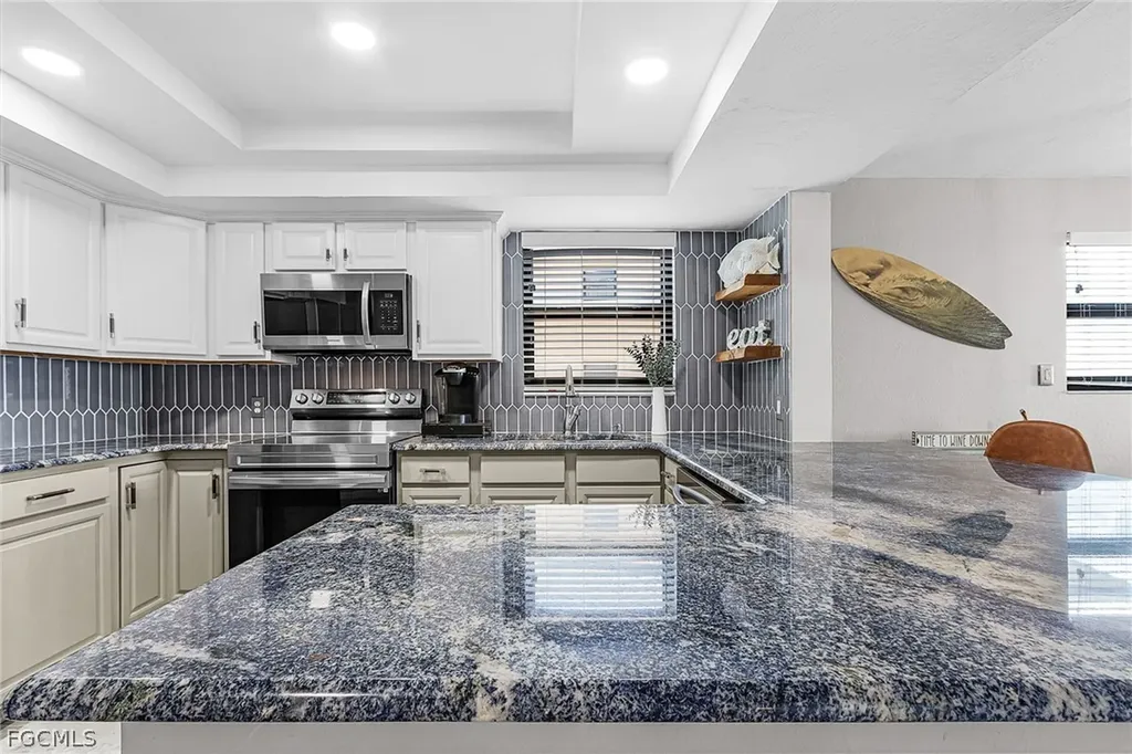 4260 SE 20th Place Cape Coral FL 33904