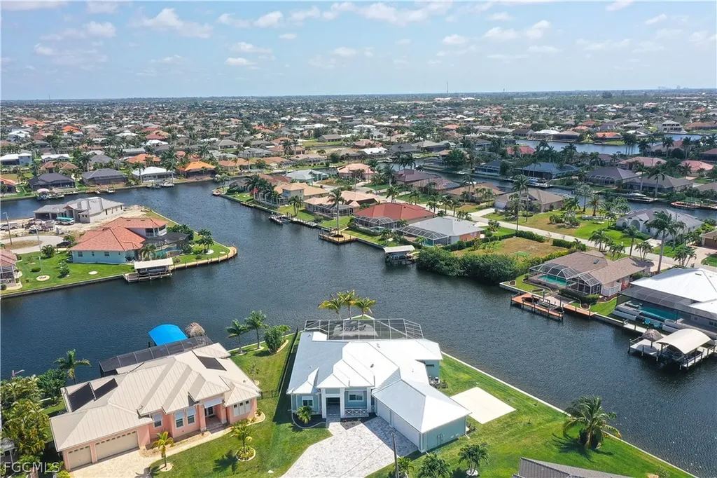 3001 SW 41st Terrace Cape Coral FL 33914