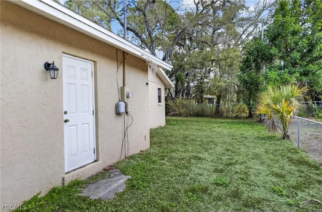 1938 Flamingo Drive North Fort Myers FL 33917