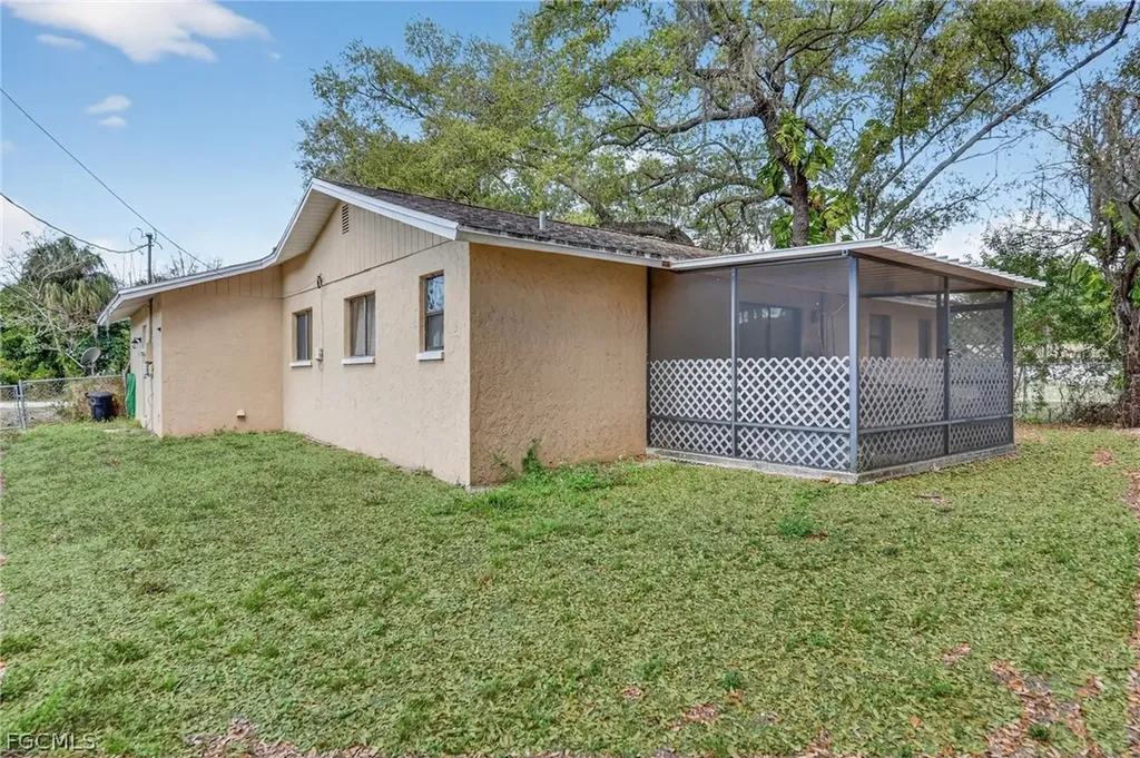 1938 Flamingo Drive North Fort Myers FL 33917