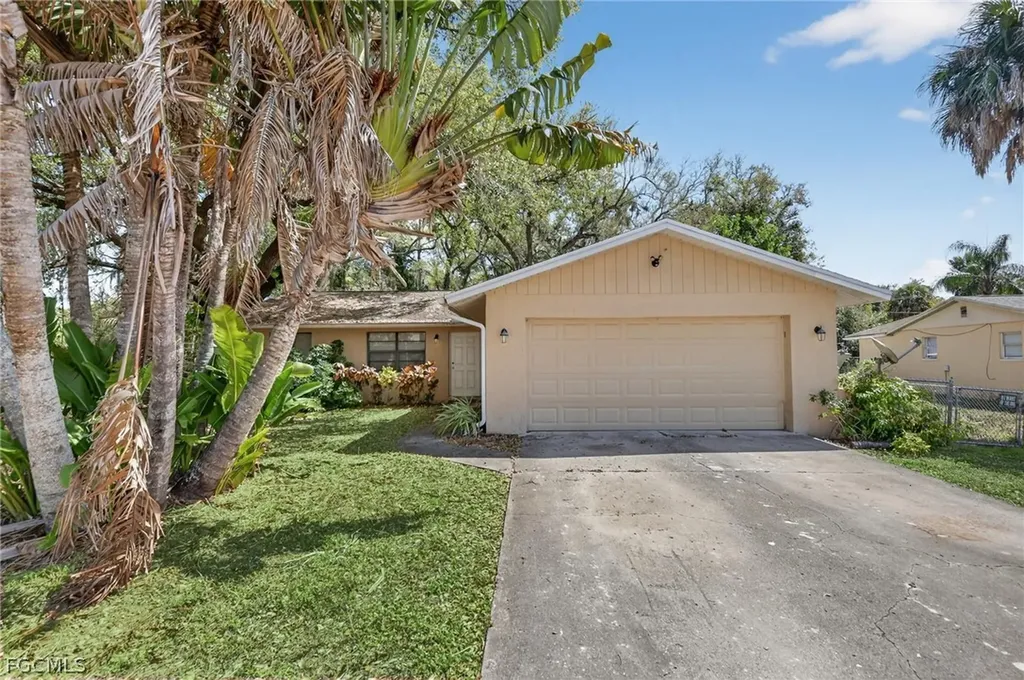 1938 Flamingo Drive North Fort Myers FL 33917