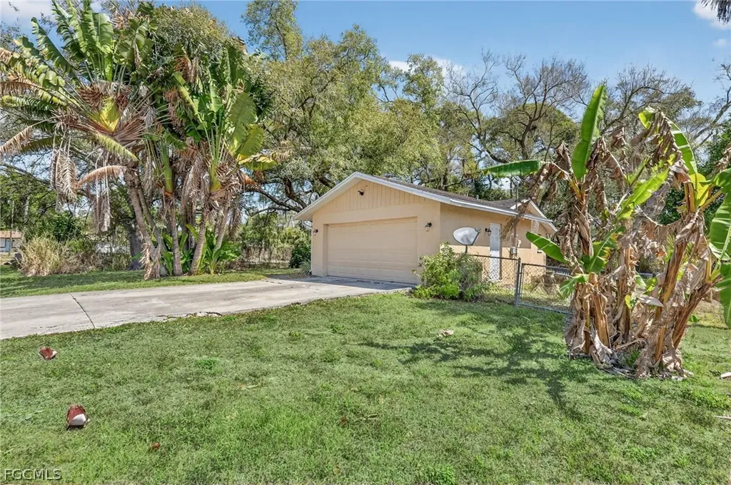 1938 Flamingo Drive North Fort Myers FL 33917
