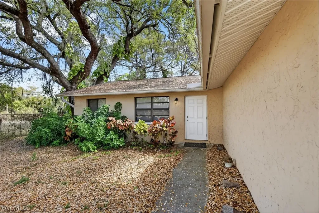 1938 Flamingo Drive North Fort Myers FL 33917