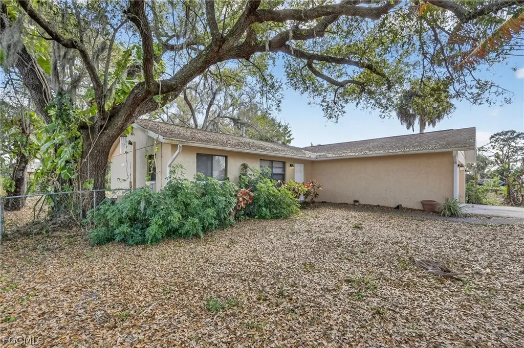1938 Flamingo Drive North Fort Myers FL 33917
