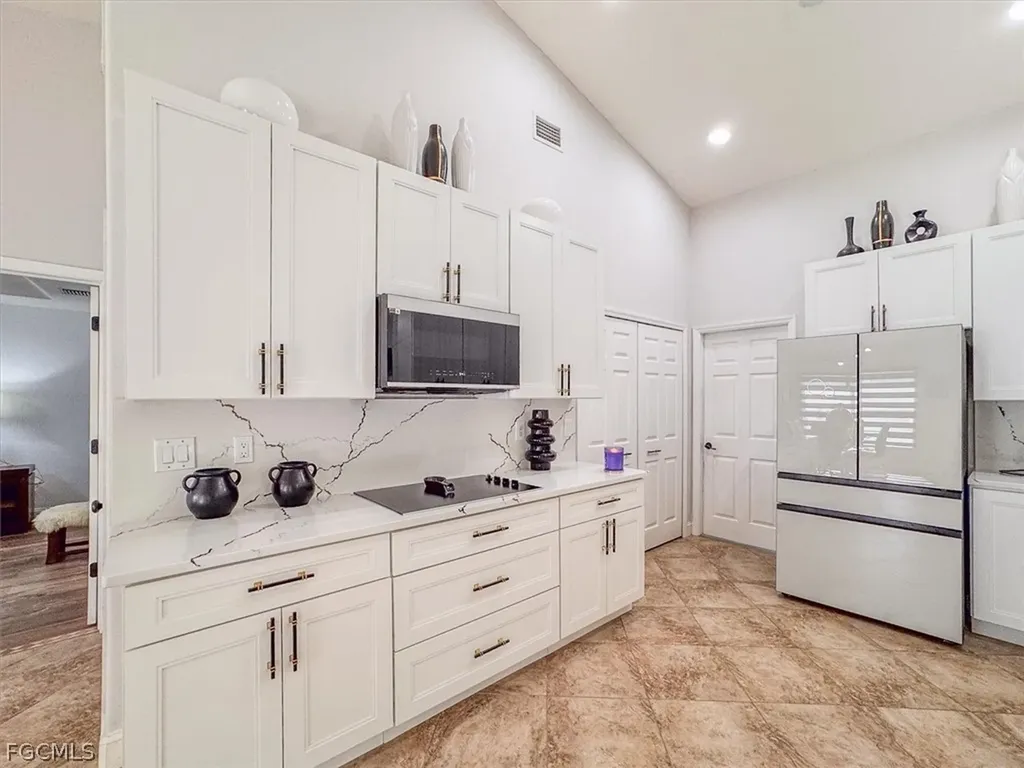 329 SW 30th Avenue Cape Coral FL 33991