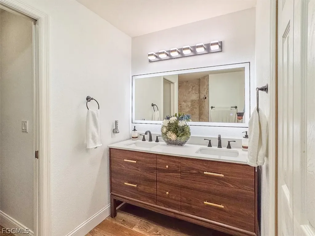 329 SW 30th Avenue Cape Coral FL 33991