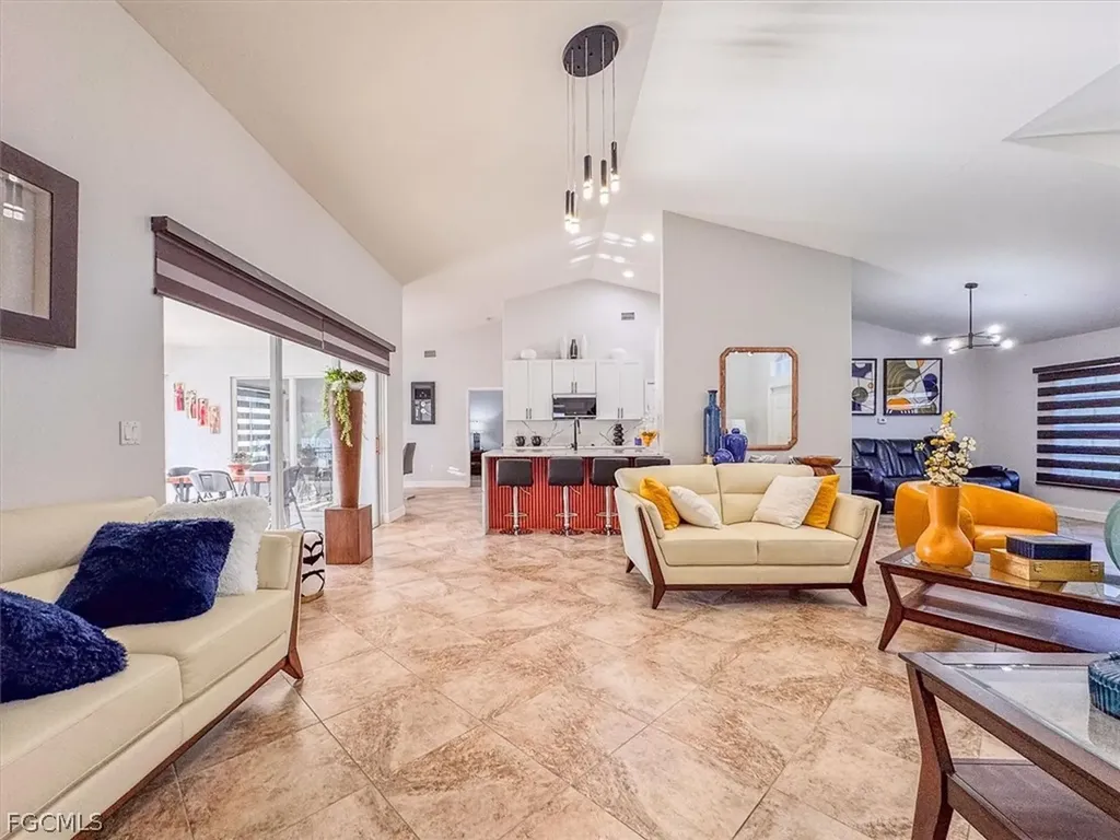 329 SW 30th Avenue Cape Coral FL 33991