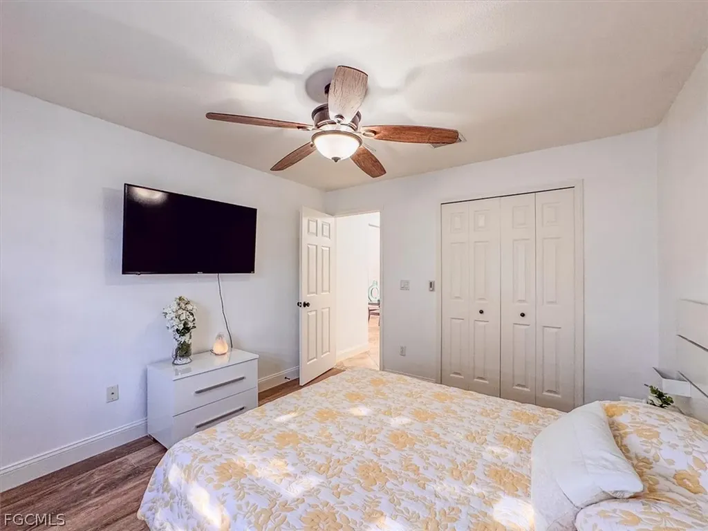 329 SW 30th Avenue Cape Coral FL 33991