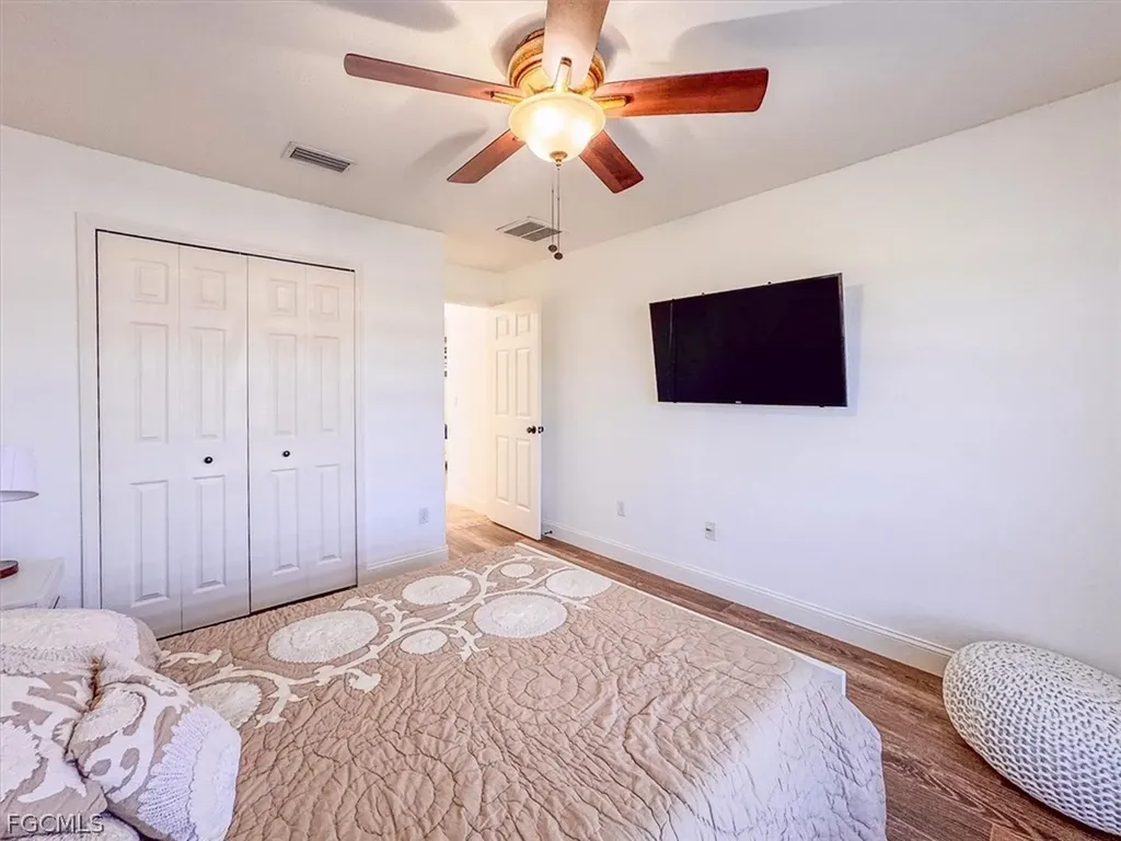 329 SW 30th Avenue Cape Coral FL 33991