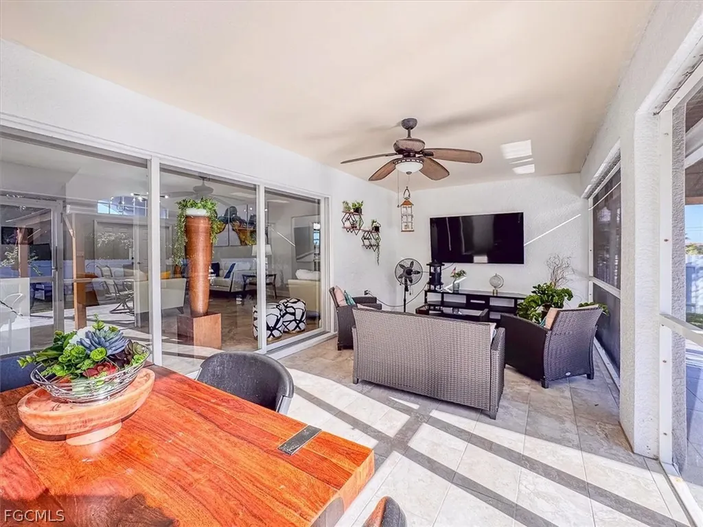 329 SW 30th Avenue Cape Coral FL 33991