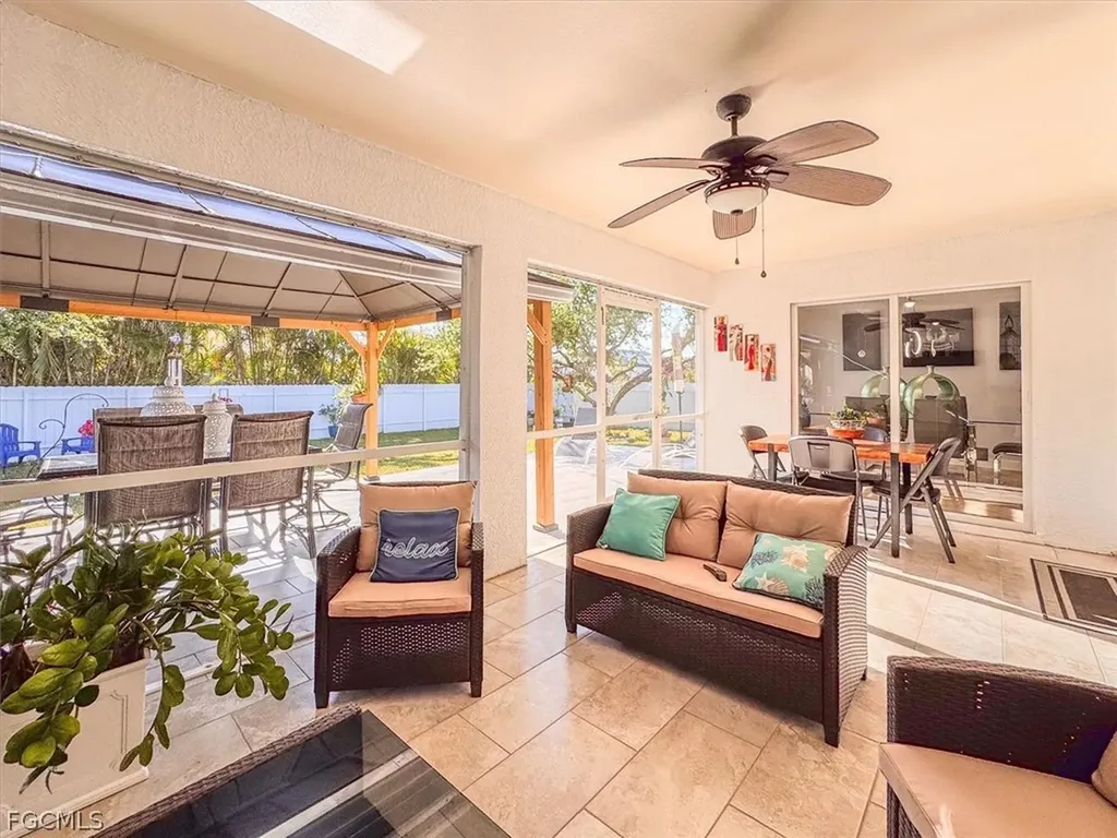 329 SW 30th Avenue Cape Coral FL 33991