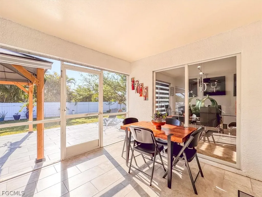 329 SW 30th Avenue Cape Coral FL 33991