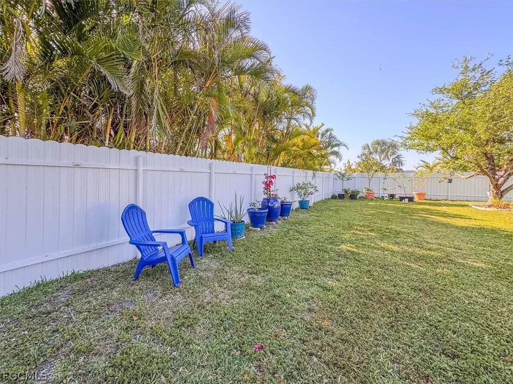 329 SW 30th Avenue Cape Coral FL 33991
