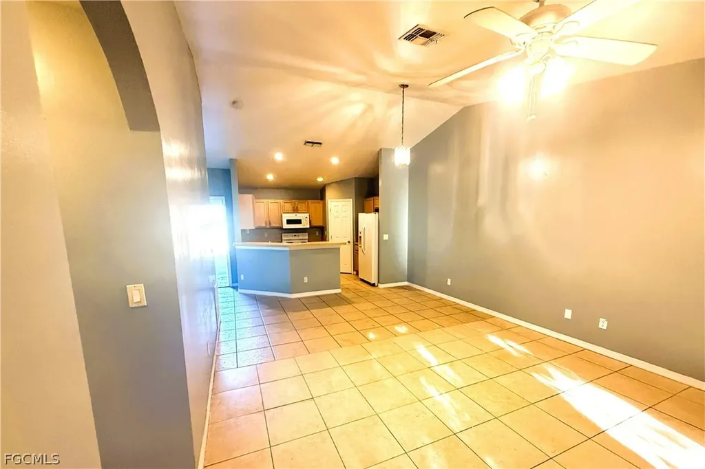 609/611 Hawthorne Avenue S Lehigh Acres FL 33974
