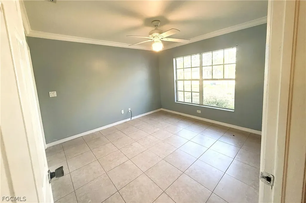 609/611 Hawthorne Avenue S Lehigh Acres FL 33974