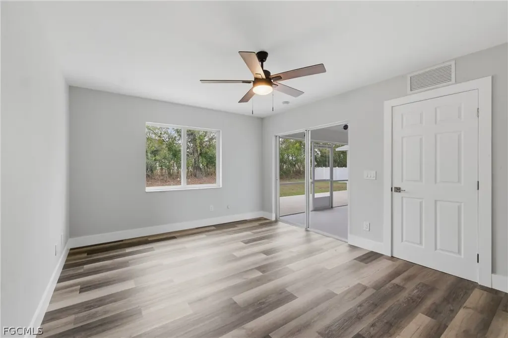 614 SW 1st Street Cape Coral FL 33991