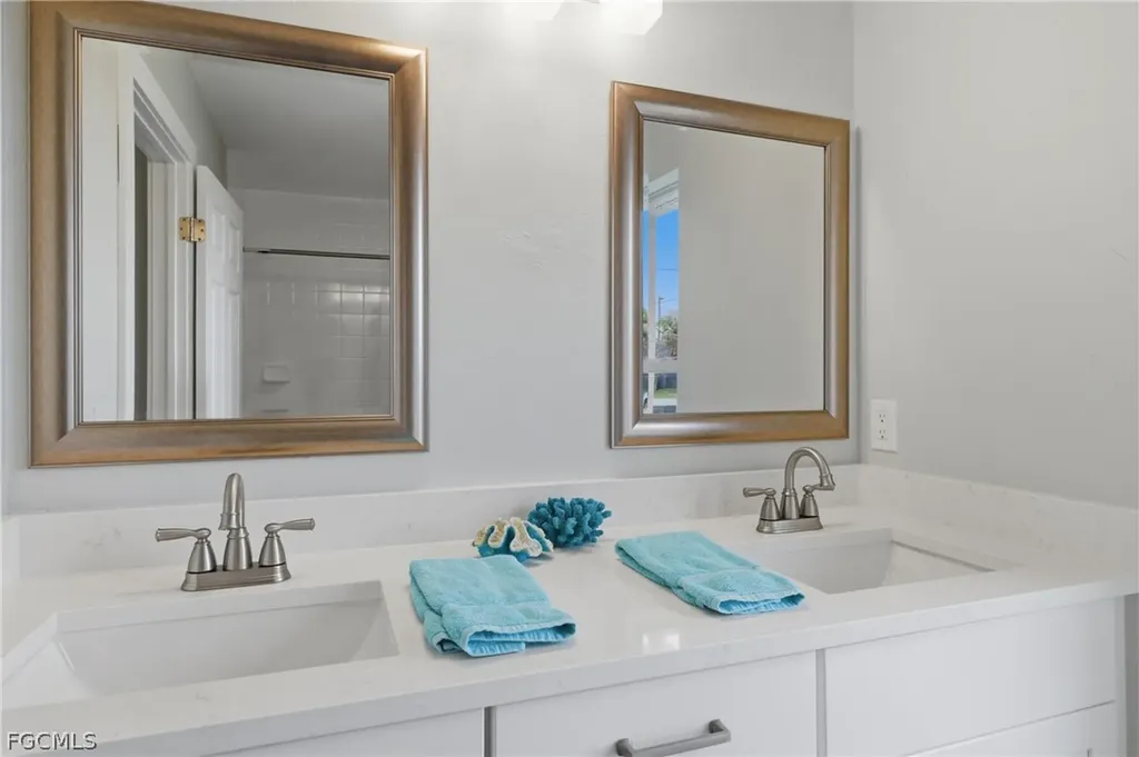 614 SW 1st Street Cape Coral FL 33991