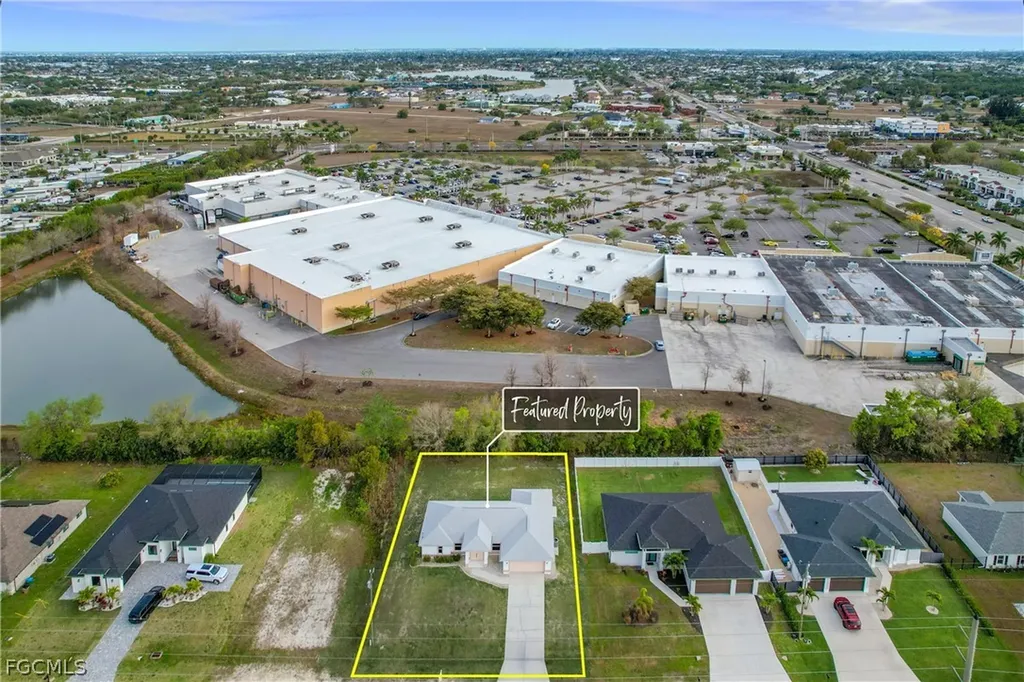614 SW 1st Street Cape Coral FL 33991