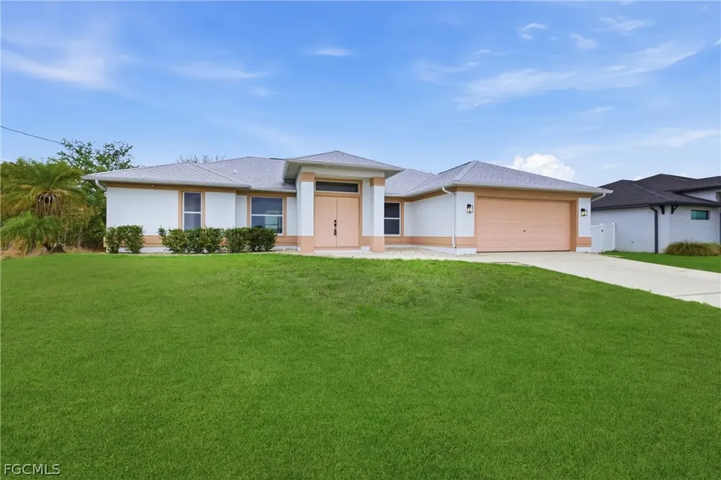 614 SW 1st Street Cape Coral FL 33991