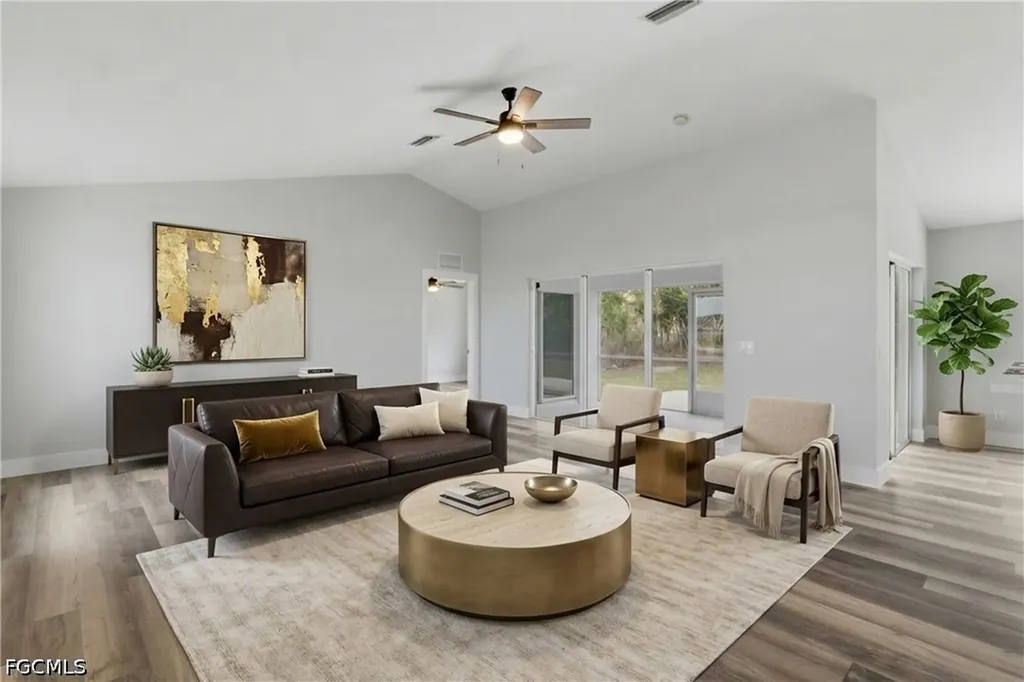 614 SW 1st Street Cape Coral FL 33991