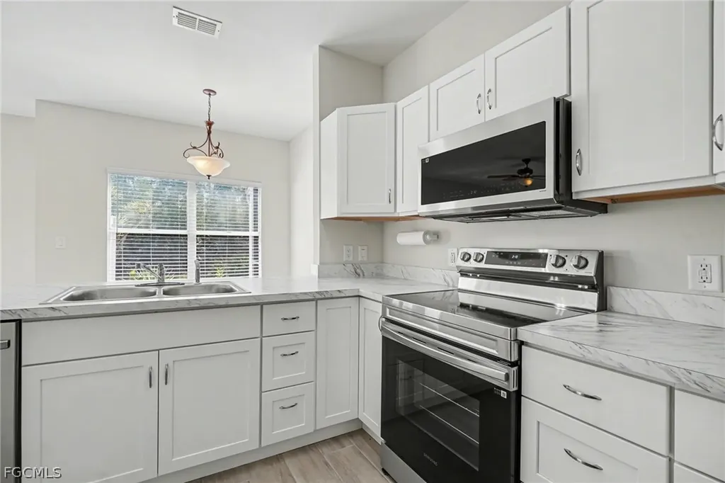 6081 Lake Front Drive Fort Myers FL 33908