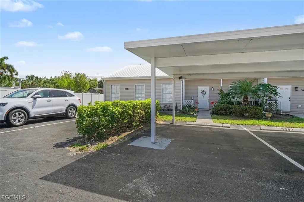 6081 Lake Front Drive Fort Myers FL 33908