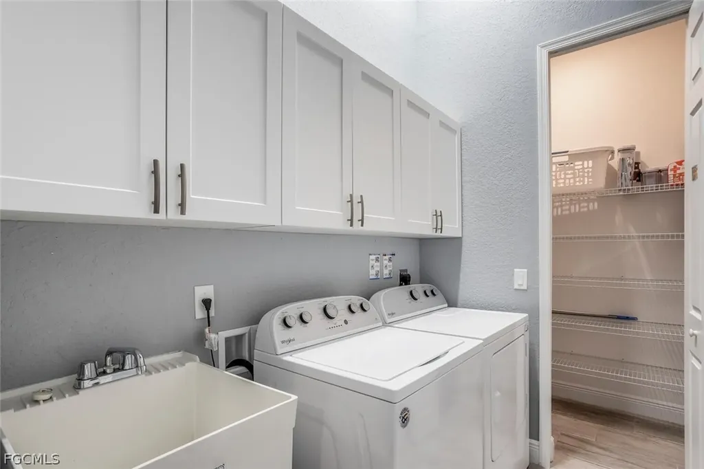 2714 NE 20th Court Cape Coral FL 33909