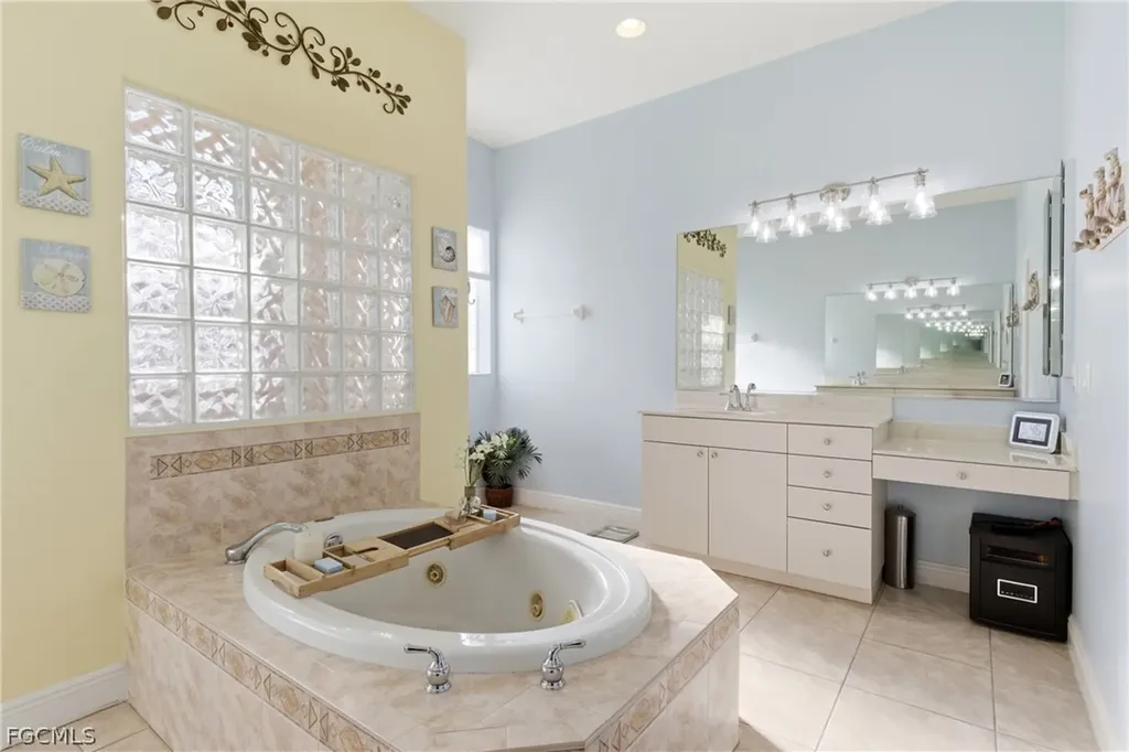 133 NW 33rd Avenue Cape Coral FL 33993