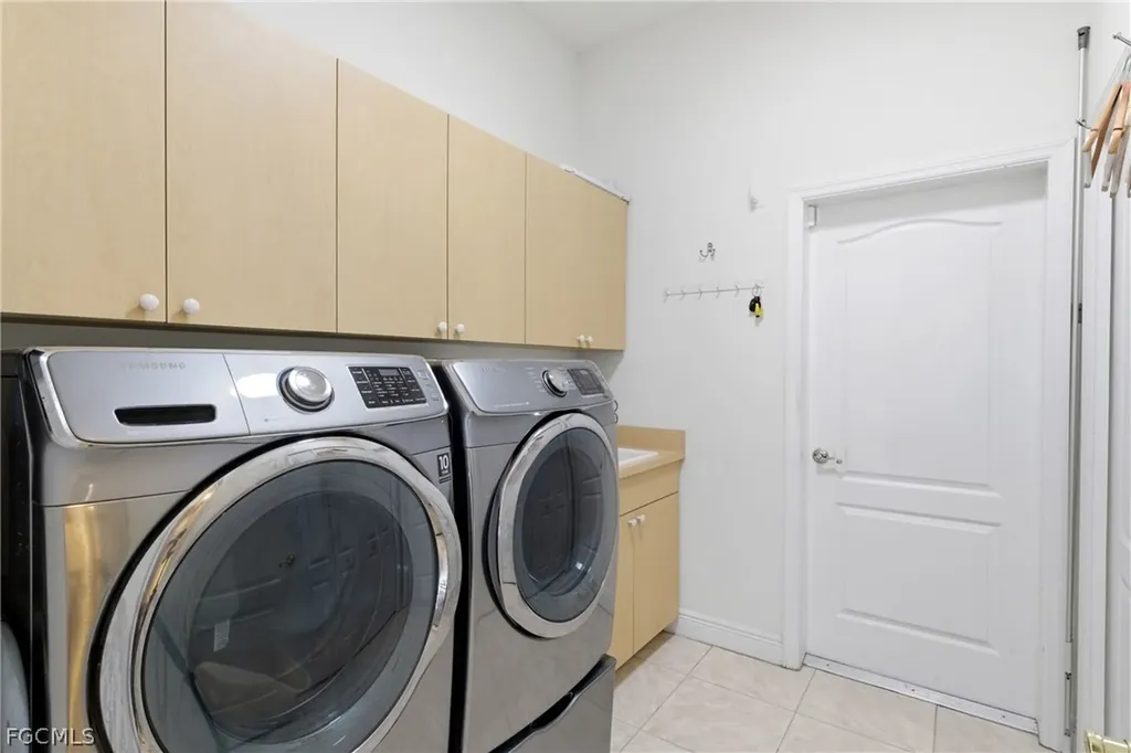 133 NW 33rd Avenue Cape Coral FL 33993