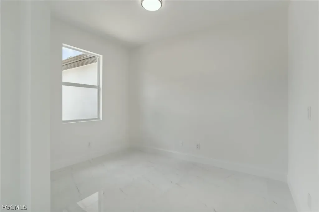 6152 Hershey Avenue Fort Myers FL 33905