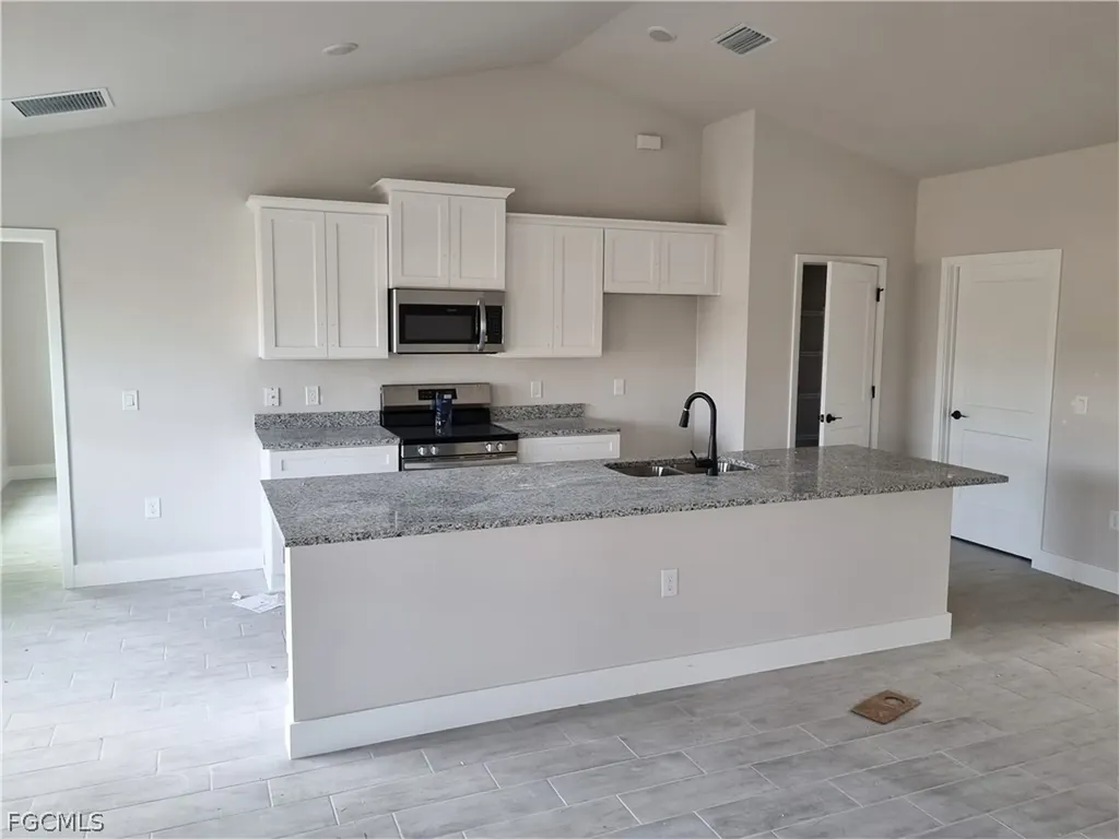 4354 NW 34th Avenue Cape Coral FL 33993