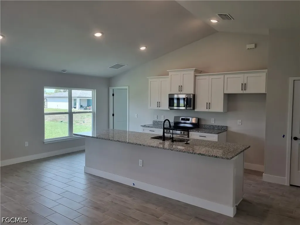 4354 NW 34th Avenue Cape Coral FL 33993