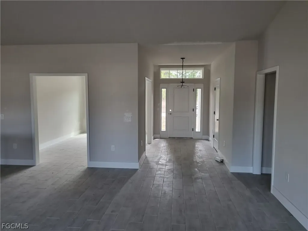 4354 NW 34th Avenue Cape Coral FL 33993